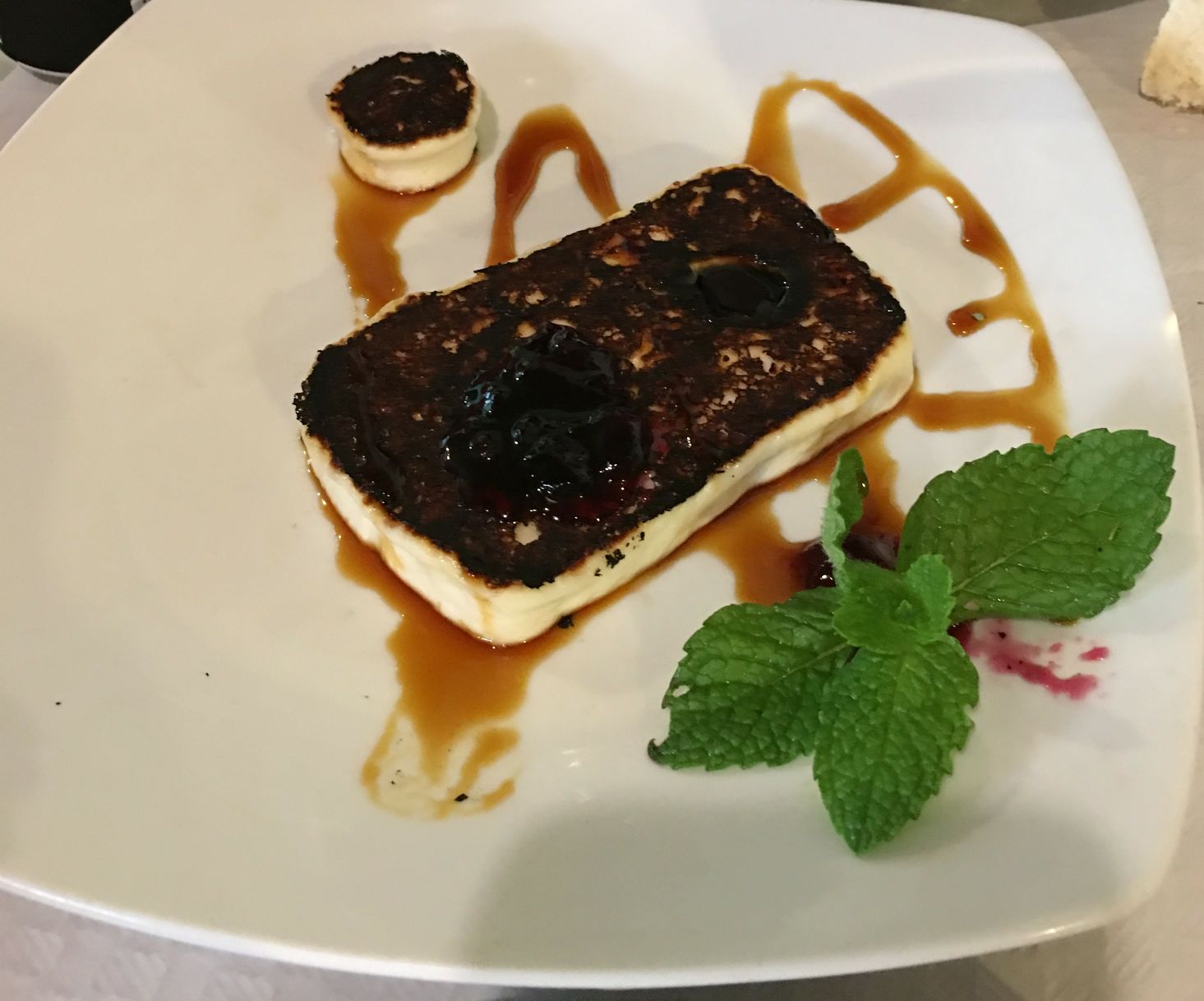 Queso blanco con miel de palma